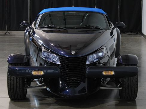 Used 2001 Chrysler Prowler RWD image 21