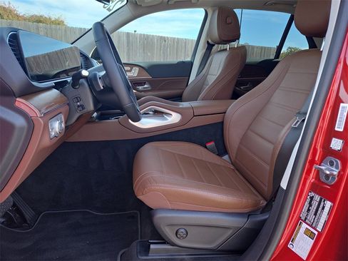 Certified 2025 Mercedes-Benz GLE 450e 4MATIC image 10