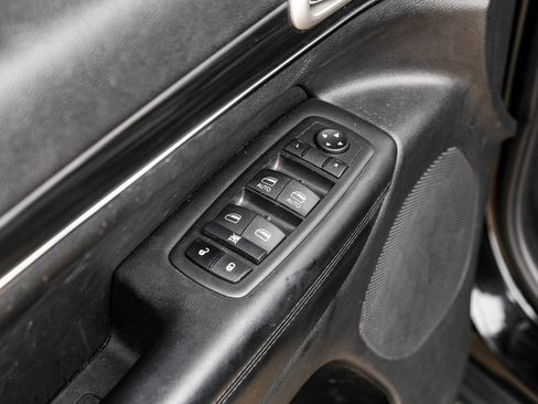 Used 2022 Jeep Grand Cherokee Limited w/ Tech Group image 52