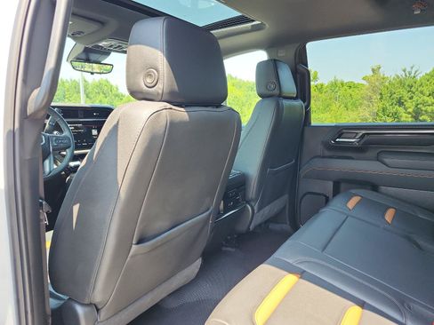 Used 2026 GMC Sierra 2500 AT4 w/ AT4 Premium Plus Package AWD/4WD image 14