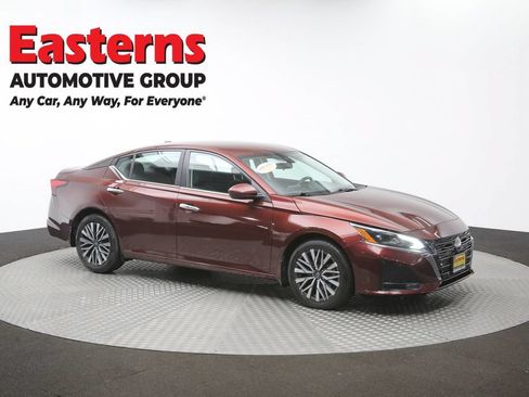 Used 2023 Nissan Altima 2.5 SV FWD image 47