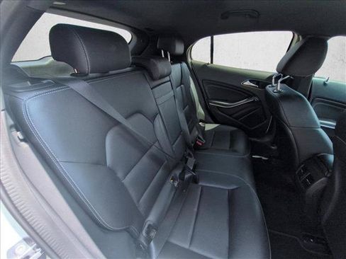 Used 2020 Mercedes-Benz GLA 250 image 17