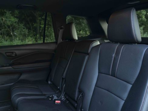 Used 2025 Honda Passport TrailSport image 18
