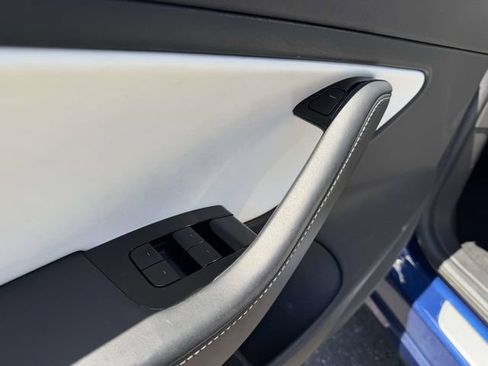 Used 2019 Tesla Model 3 Long Range AWD/4WD image 18