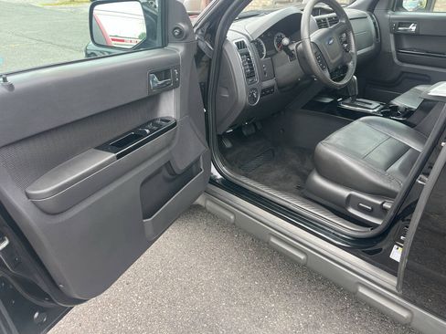 Used 2009 Ford Escape Limited AWD/4WD image 15