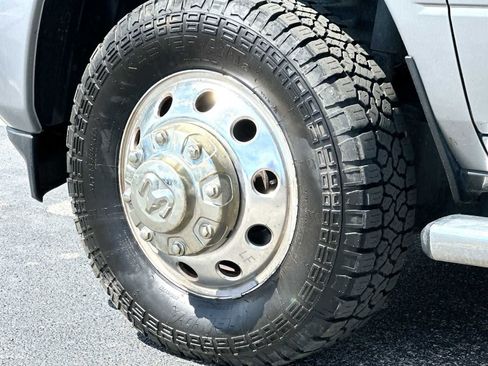 Used 2023 RAM 3500 Laramie image 11