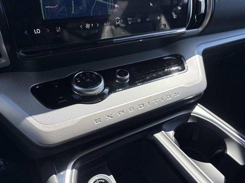 New 2026 Ford Expedition Max Active RWD image 31