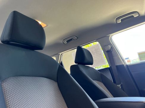 Used 2025 Kia Soul S FWD image 17