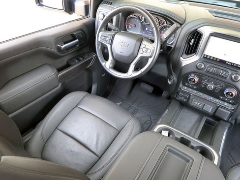 Used 2022 Chevrolet Silverado 2500 LTZ w/ LTZ Plus Package image 15