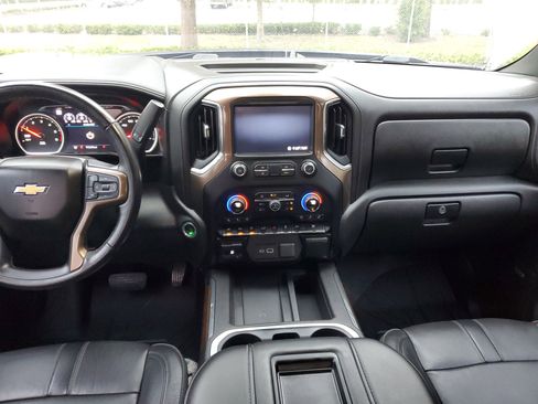 Used 2020 Chevrolet Silverado 1500 High Country w/ Technology Package image 51