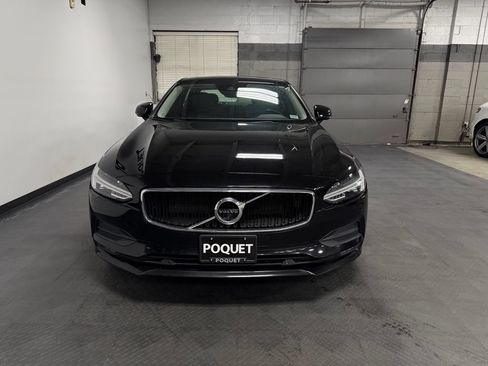 Used 2018 Volvo S90 T5 Momentum w/ Convenience Package AWD/4WD image 3
