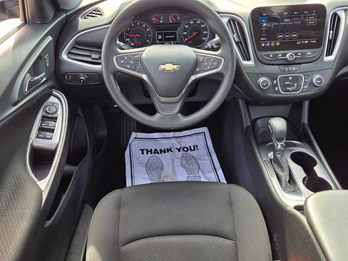 Used 2022 Chevrolet Malibu LS FWD image 5