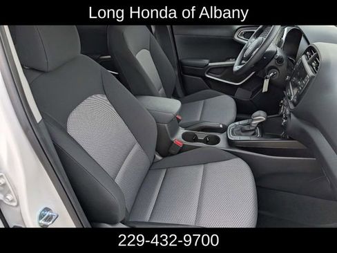 Used 2025 Kia Soul LX FWD image 21