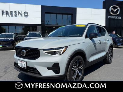 Used 2024 Volvo XC40 B5 Core