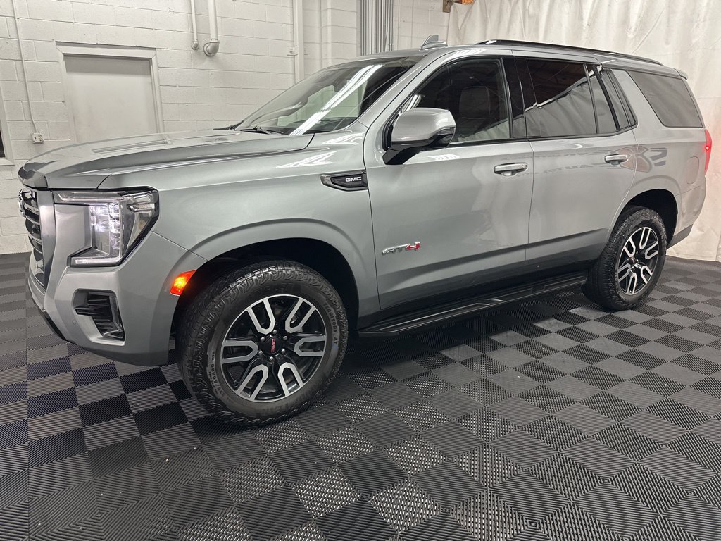 Used 2024 GMC Yukon AT4 w/ Technology Package AWD/4WD image 5
