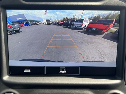 Used 2021 Chevrolet Silverado 1500 LT w/ Convenience Package II image 12