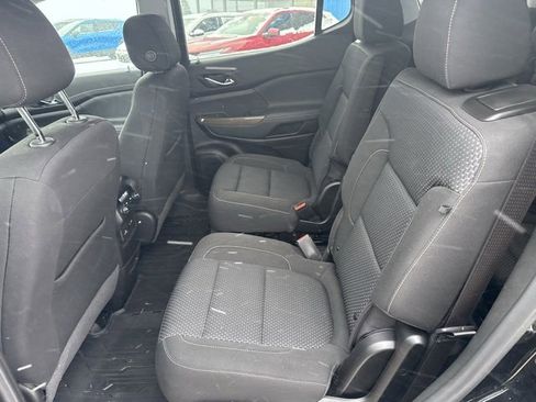 Used 2023 GMC Acadia SLE w/ Driver Convenience Package image 32