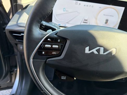Certified 2023 Kia EV6 Wind AWD/4WD image 17