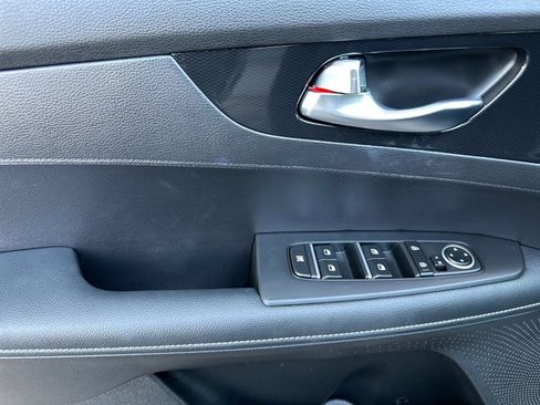 Used 2023 Kia Forte GT-Line w/ GT-Line Premium Package FWD image 10