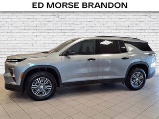 Used 2025 Chevrolet Traverse LT video 2