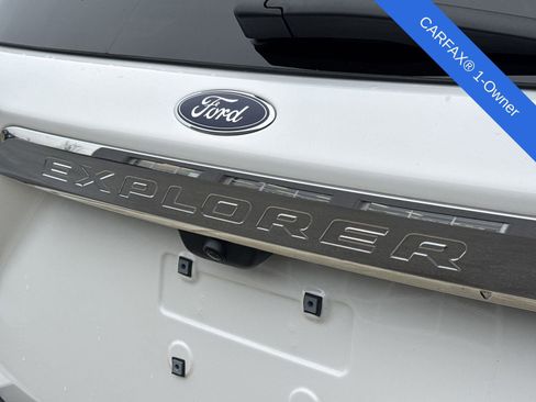 Used 2024 Ford Explorer XLT w/ Equipment Group 202A image 13
