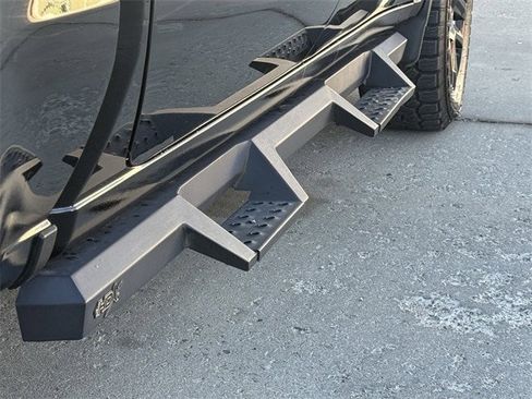 Used 2021 Chevrolet Silverado 1500 LT Trail Boss image 10