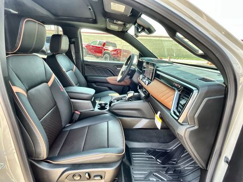 New 2026 GMC Canyon AT4 w/ Technology Plus Package image 29