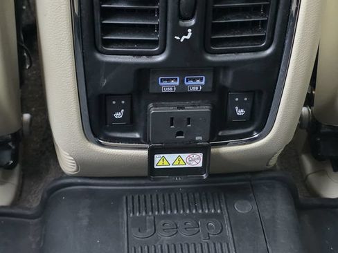 Used 2021 Jeep Grand Cherokee Summit w/ Platinum Series Group RWD image 22