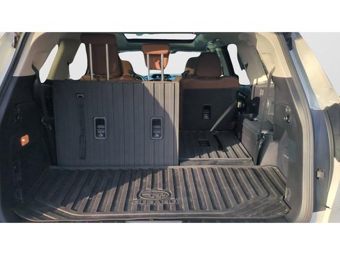 Used 2020 Subaru Ascent Touring w/ Popular Package #2 image 11