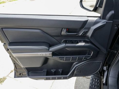 Used 2025 Toyota 4Runner TRD Off-Road Premium w/ Tow Technology Package AWD/4WD image 14
