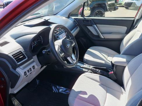 Used 2017 Subaru Forester 2.5i Premium image 10