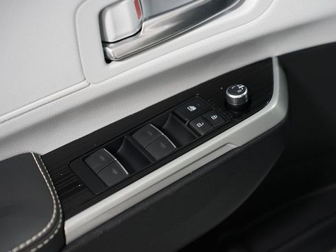 New 2026 Toyota Sienna XSE image 33