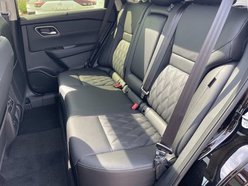 New 2026 Nissan Rogue Platinum AWD/4WD image 18