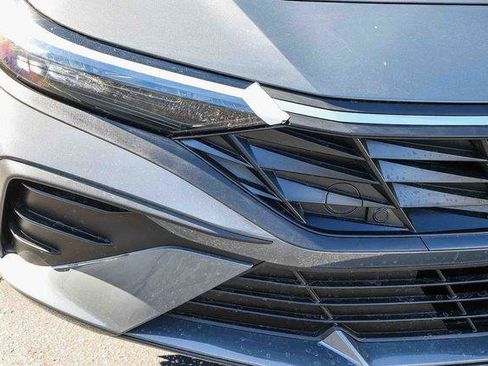 New 2026 Hyundai Elantra Hybrid FWD image 10