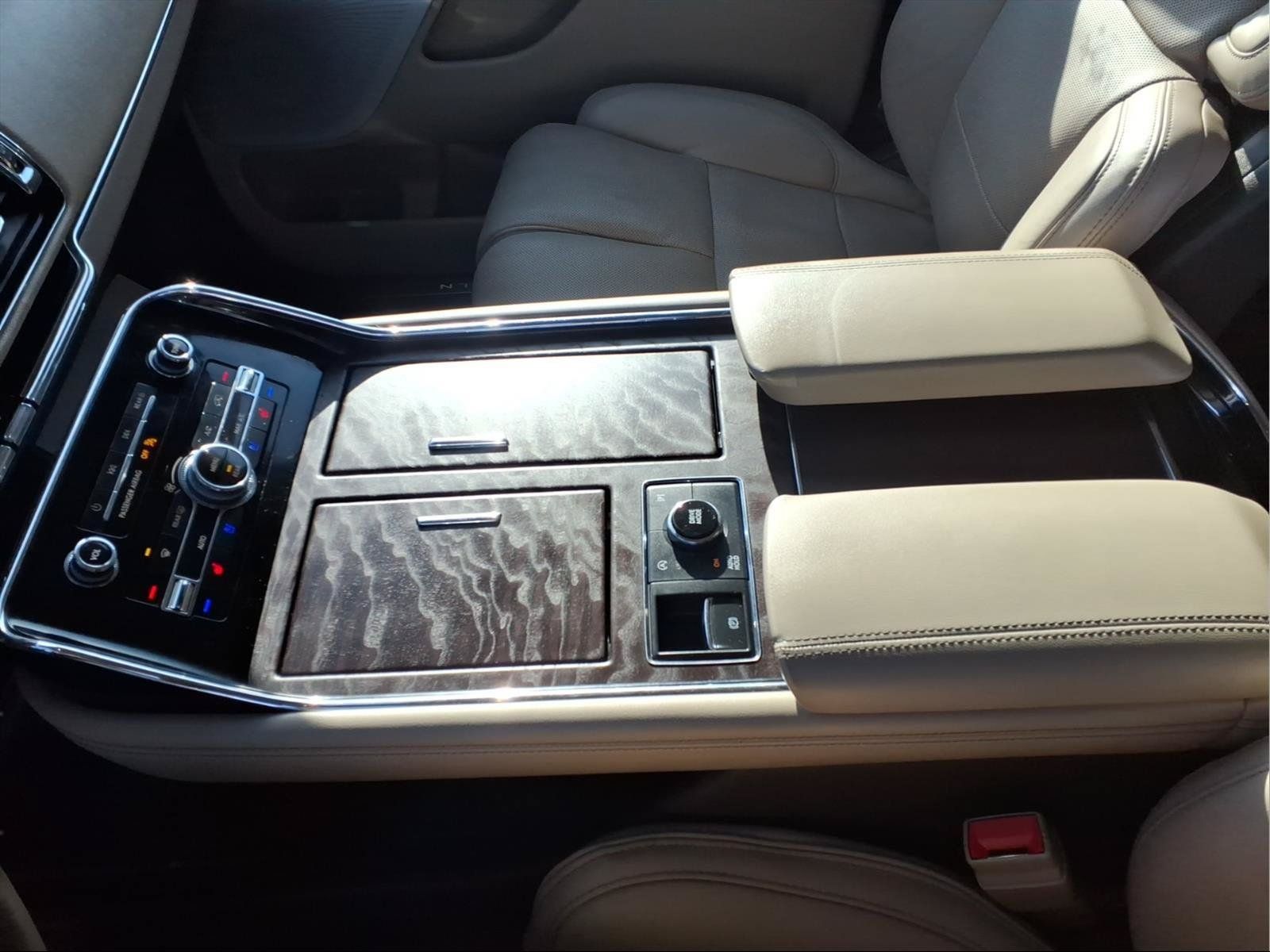 Used 2023 Lincoln Navigator Reserve AWD/4WD image 13