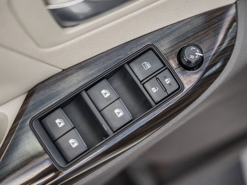 Used 2020 Toyota Sienna XLE image 37