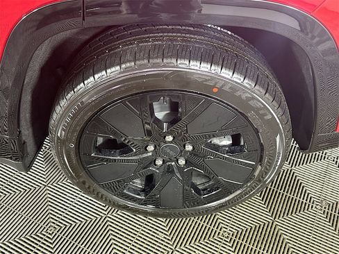 New 2025 Jeep Wagoneer S Launch Edition image 17