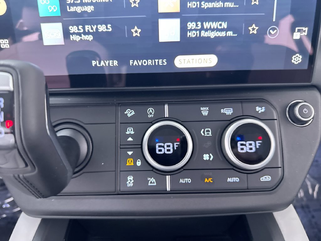 New 2026 Land Rover Defender 110 S AWD/4WD image 17