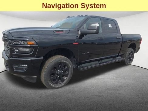 Used 2025 RAM 2500 Big Horn AWD/4WD image 4