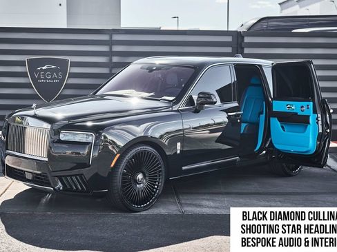 Used 2025 Rolls-Royce Cullinan AWD/4WD image 1