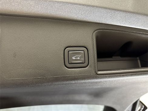 Certified 2024 GMC Terrain Denali w/ Denali Premium Package image 28