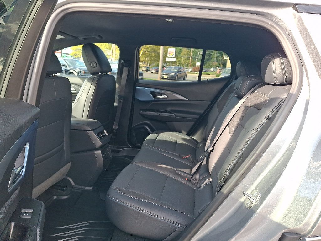 Used 2024 Chevrolet Equinox EV LT AWD/4WD image 12