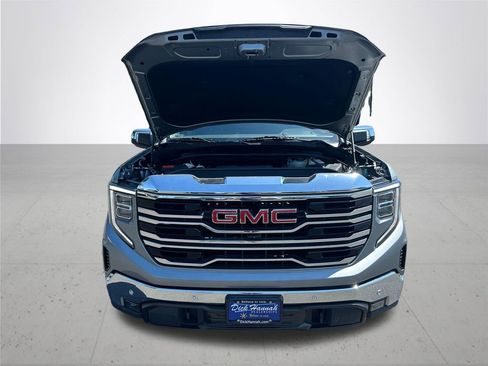Used 2023 GMC Sierra 1500 SLT w/ SLT Premium Plus Package AWD/4WD image 4