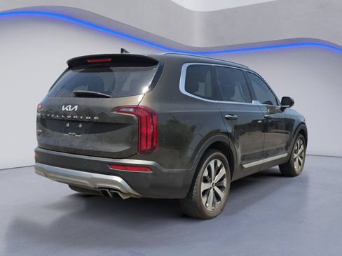 Used 2022 Kia Telluride S AWD/4WD image 3