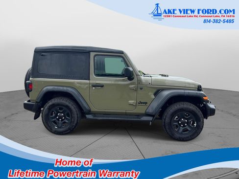 Used 2025 Jeep Wrangler Sport AWD/4WD image 13