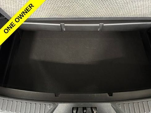 Used 2022 Ford Explorer XLT w/ Equipment Group 202A AWD/4WD image 33