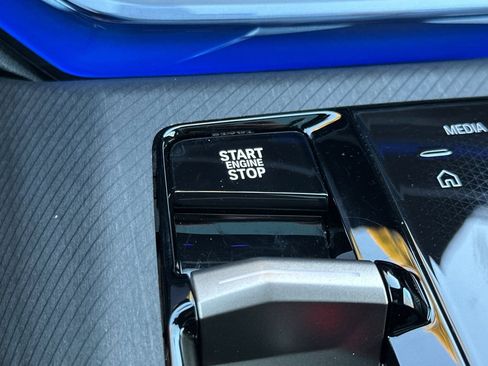 Used 2025 BMW X3 xDrive30i w/ Premium Package image 29