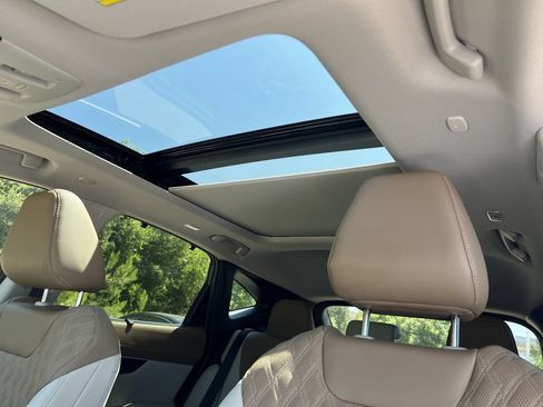 Certified 2026 Nissan Murano Platinum w/ Cargo Package AWD/4WD image 10