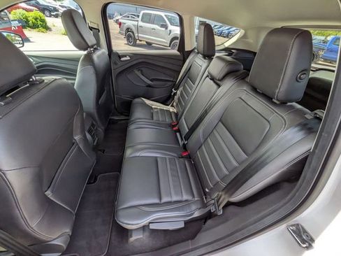 Certified 2019 Ford Escape Titanium AWD/4WD image 16
