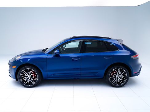 Used 2022 Porsche Macan S image 2